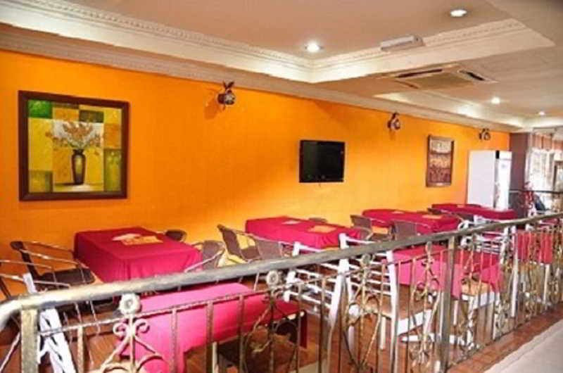 Oyo 103 V'La Garden Hotel Kuala Lumpur Buitenkant foto
