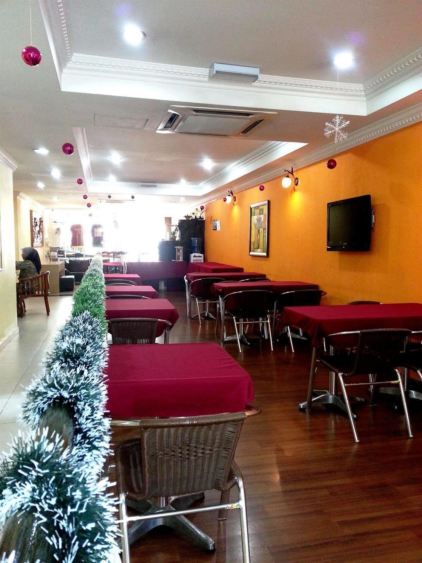 Oyo 103 V'La Garden Hotel Kuala Lumpur Buitenkant foto