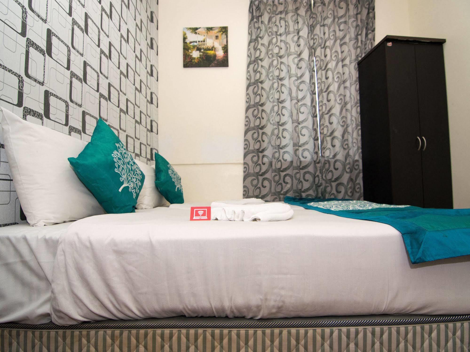 Oyo 103 V'La Garden Hotel Kuala Lumpur Buitenkant foto