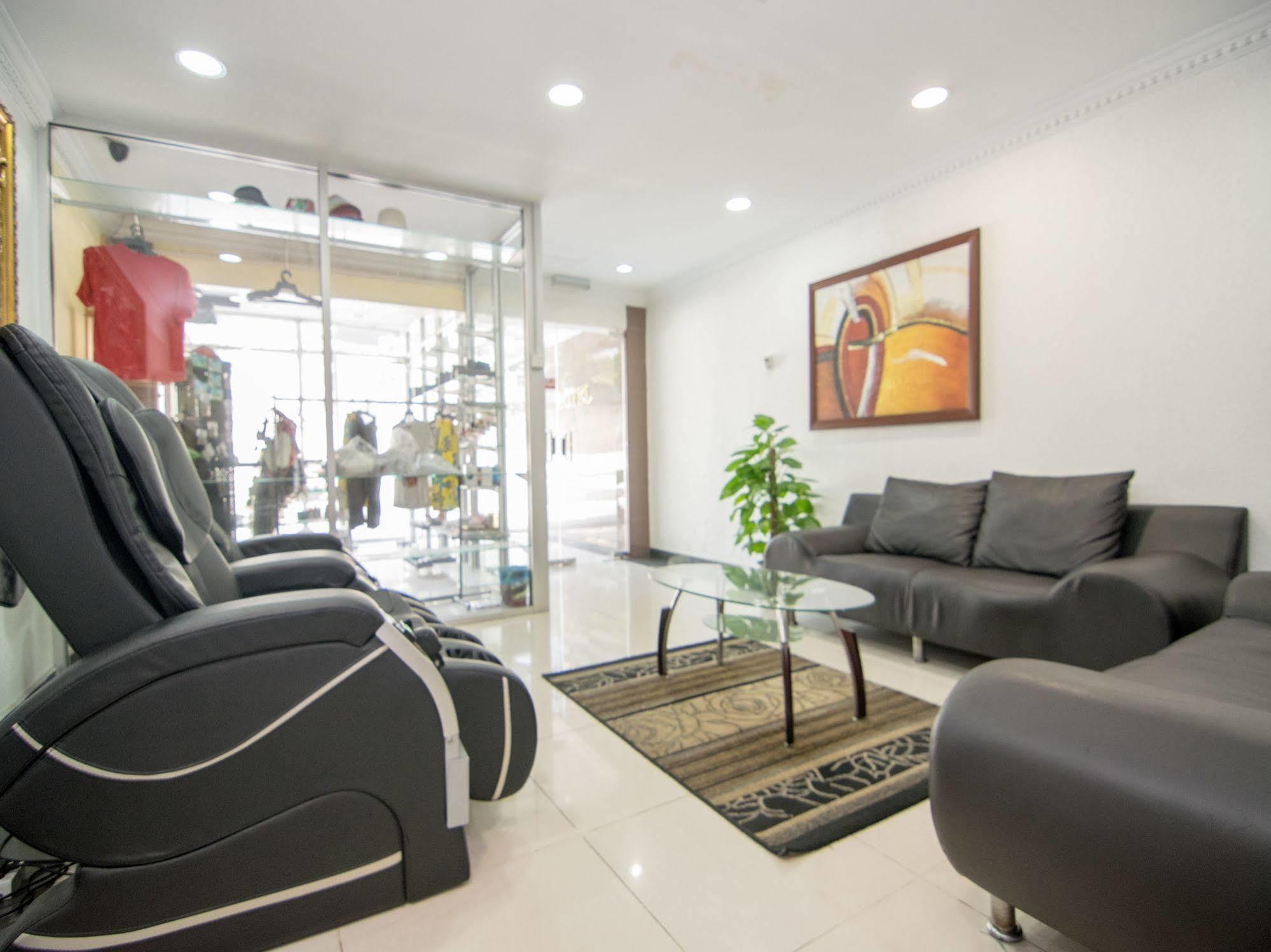 Oyo 103 V'La Garden Hotel Kuala Lumpur Buitenkant foto